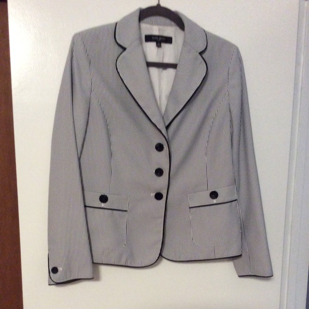 Misses Suit